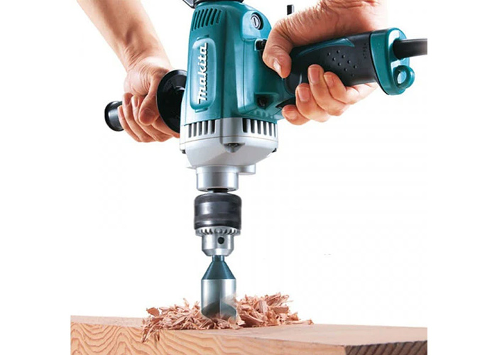 Дрель MAKITA M6201B