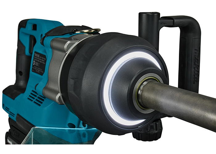 Аккумуляторный ударный гайковерт XGT MAKITA TW010GZ
