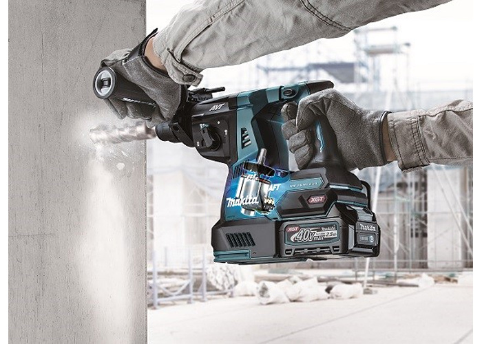 Аккумуляторный перфоратор MAKITA HR004GM201