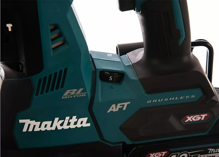 Аккумуляторный перфоратор MAKITA HR001GM201