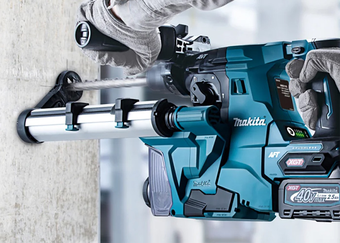 Акумуляторний перфоратор XGT MAKITA HR011GZ