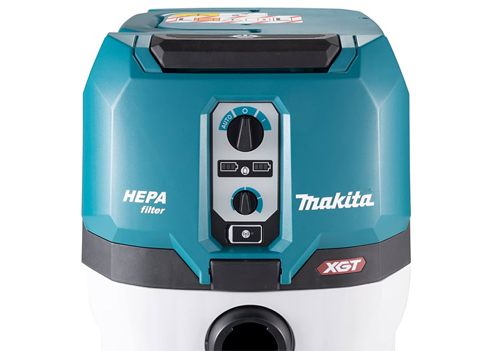 Аккумуляторный пылесос MAKITA VC004GLZ01