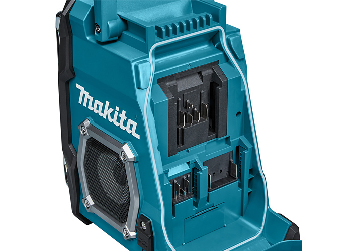 Аккумуляторный радиоприемник MAKITA MR001GZ