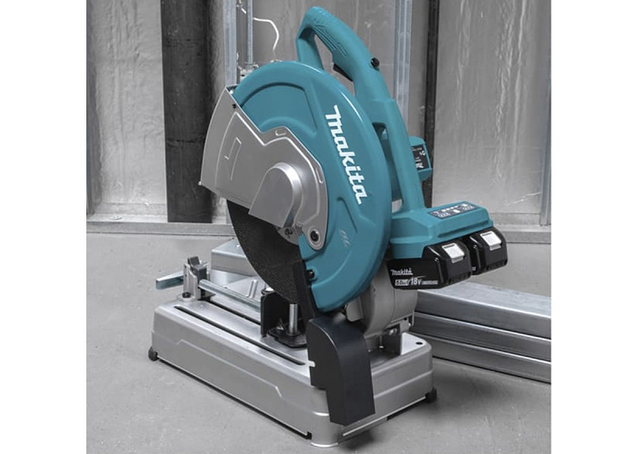 Акумуляторна відрізна пила MAKITA DLW140PT2