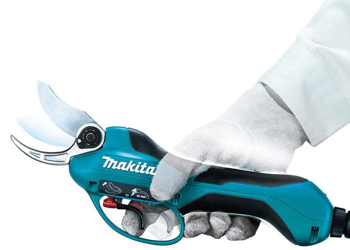 Аккумуляторный секатор MAKITA DUP362Z