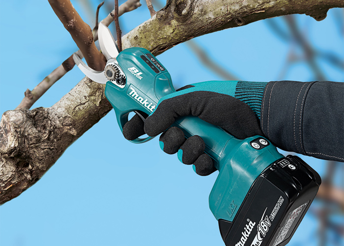 Аккумуляторный секатор MAKITA DUP181Z