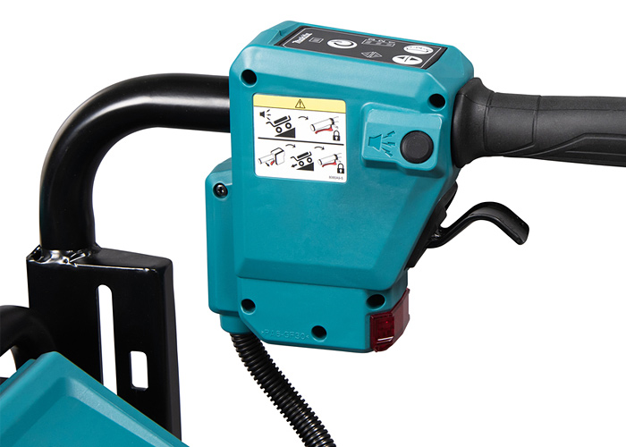 Аккумуляторная самоходная тачка MAKITA DCU605Z