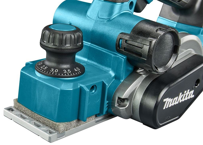 Аккумуляторный рубанок MAKITA KP001GM201