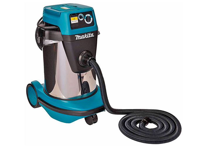 Пылесос MAKITA VC3210L