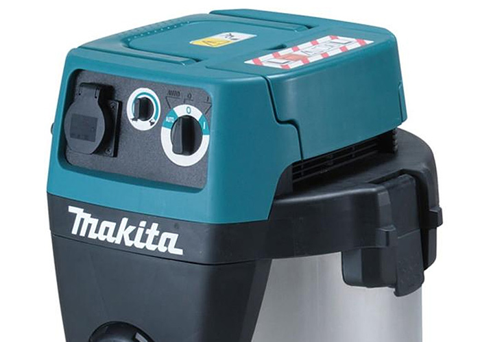 Пылесос MAKITA VC3210L